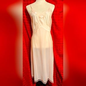 Gorgeous Lady Duff chemise size 36